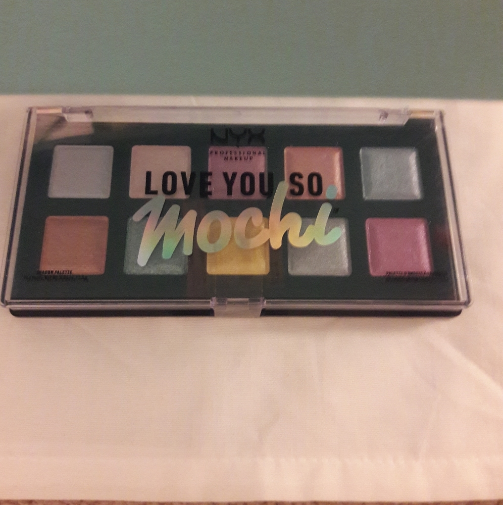 NYX Eye Pallet